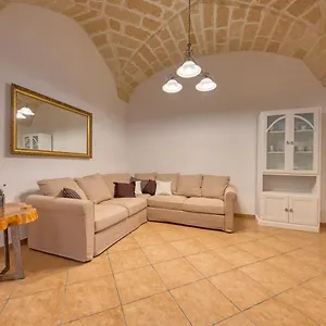 Corte Anibaldi Lecce